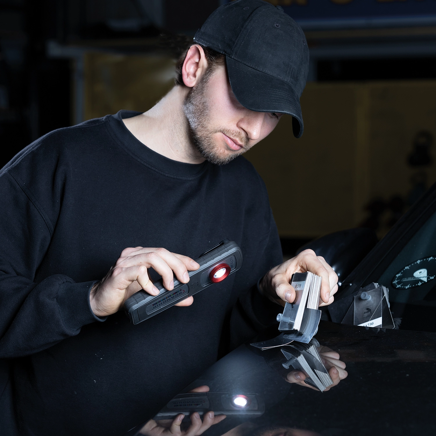 SCANGRIP SUNMATCH 4 – Detailing Uygulamaları için 500 lümen şarjlı Led lamba 