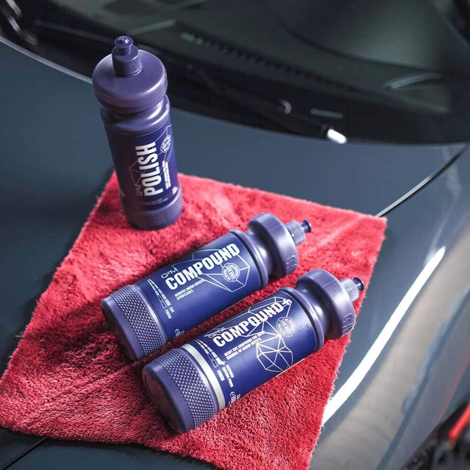 Gyeon Q²M Polish One Step Polisaj Pastası 1000 ML | Hare ve Hafif Çizik Giderici Profesyonel Cila