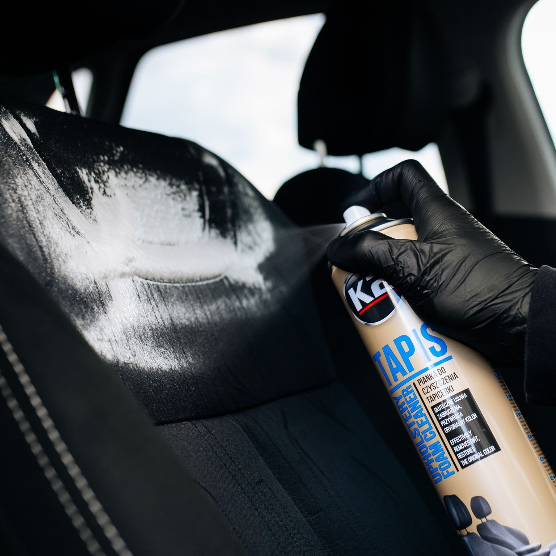 K2 Tapis Kumaş ve Halı Temizleme Köpüğü Fırçalı 600 ML | Koltuk, Döşeme ve Halı Leke Temizleyici