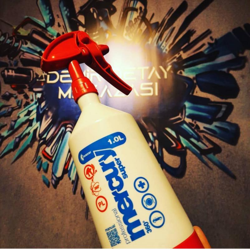 Kwazar 360 derecede her açıdan atan kırmızı sprey şişe 1lt